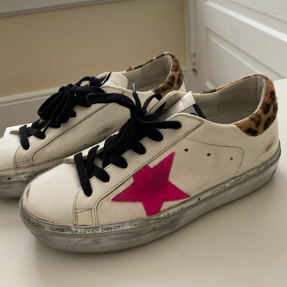 Golden Goose Golden Hi Star Sneakers with Fuchsia Star and Leopard-Print - Picture 4 of 4